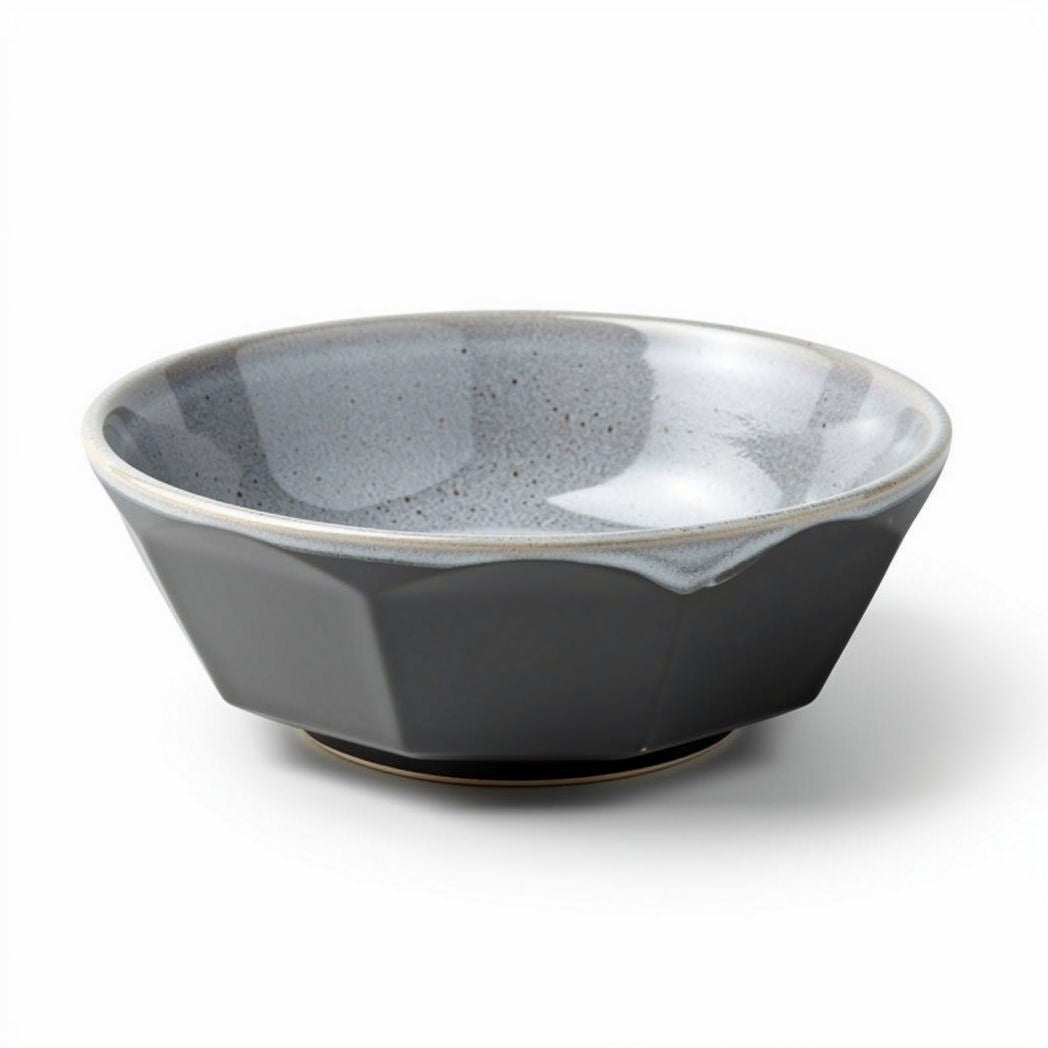 Stoneware serving bowl in gray 25 x 25 x 8cm for everyday use